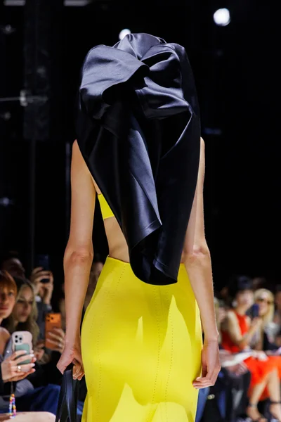 Look 31